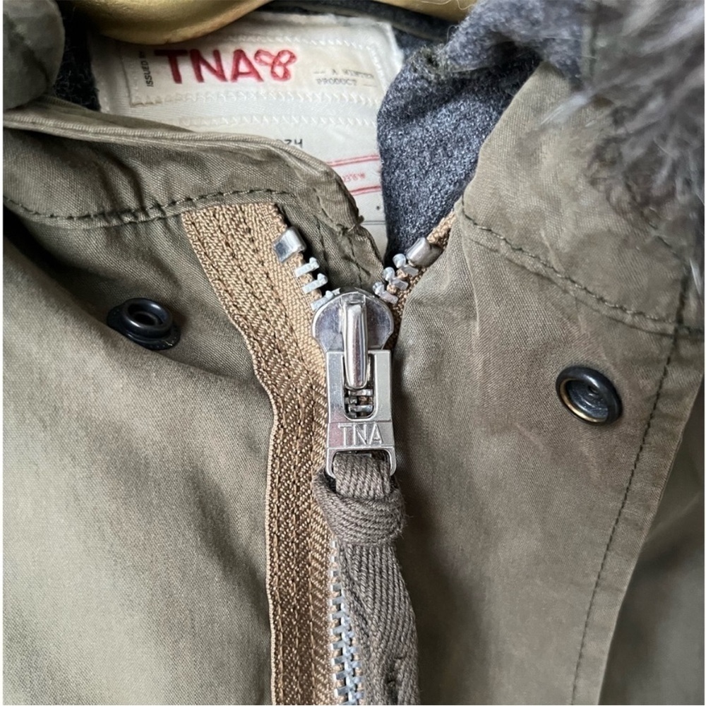 ARITZIA TNA BRITANNIA  PARKA - Picture 7 of 10